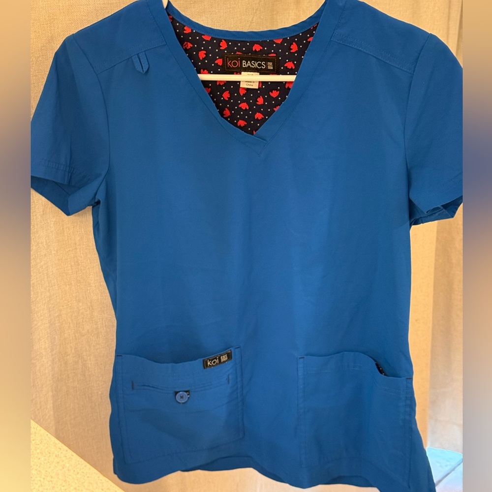 Koi Basics Scrub Top